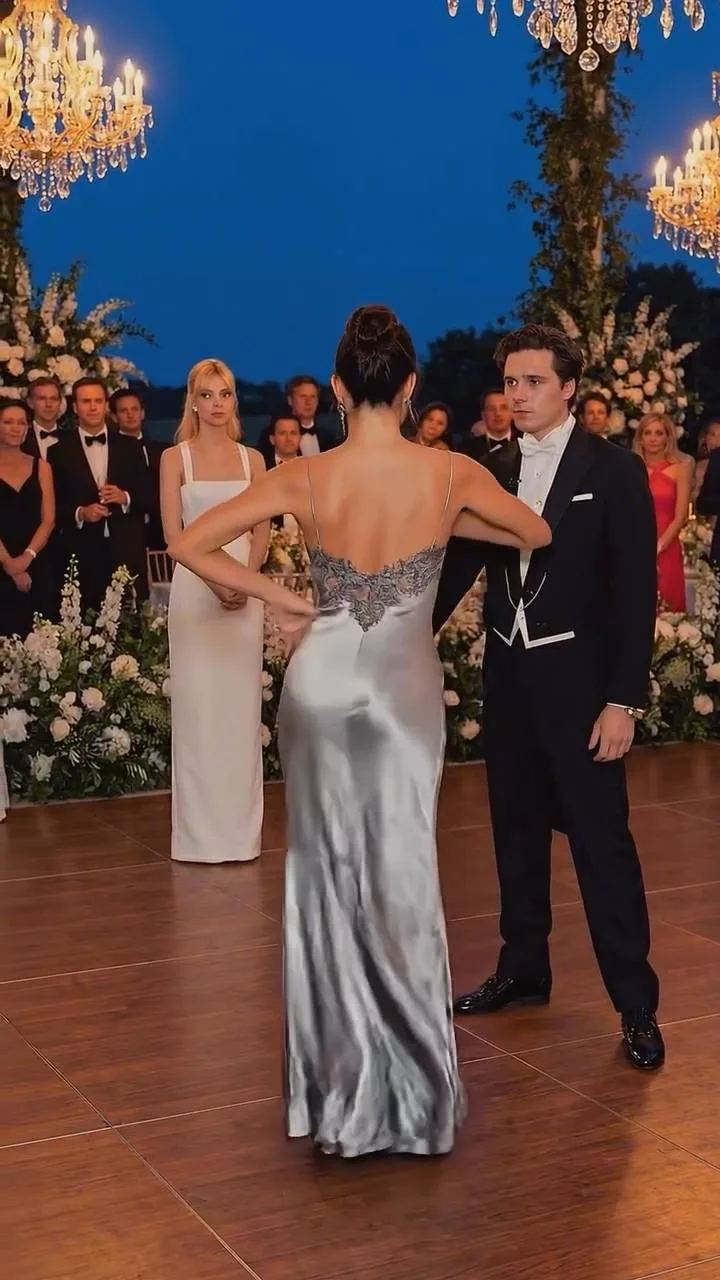 brooklyn-beckham-la-ai-vi-sao-lai-tu-mat-bo-me-a1-97