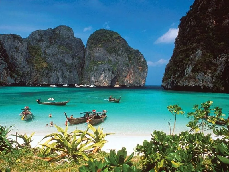 phuket thai lan kham pha thien duong bien xanh xu chua vang